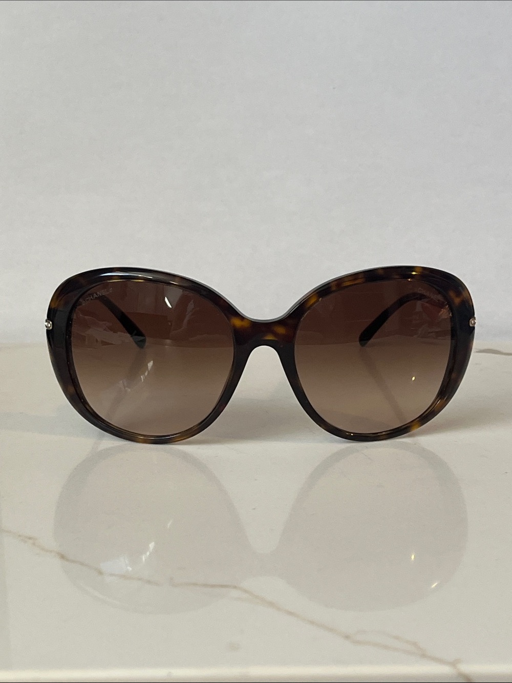 Authentic CHANEL Tortoiseshell Sunglasses with Crystals on temples 5293-B